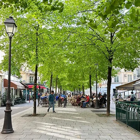 Chic Louvre * Paryż